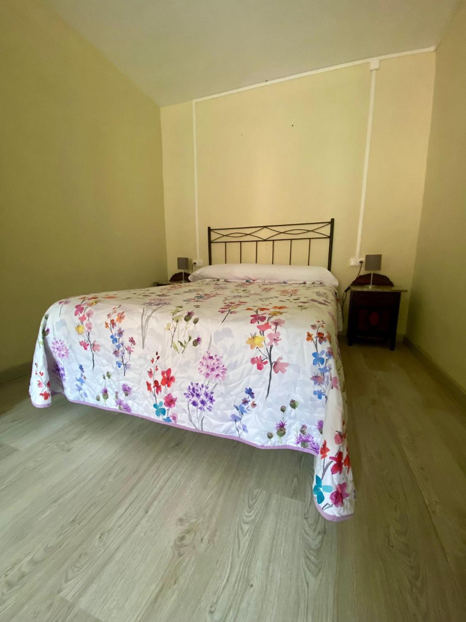 הוילה ארנאס דה קבראלס La Casona De Ardines מראה חיצוני תמונה