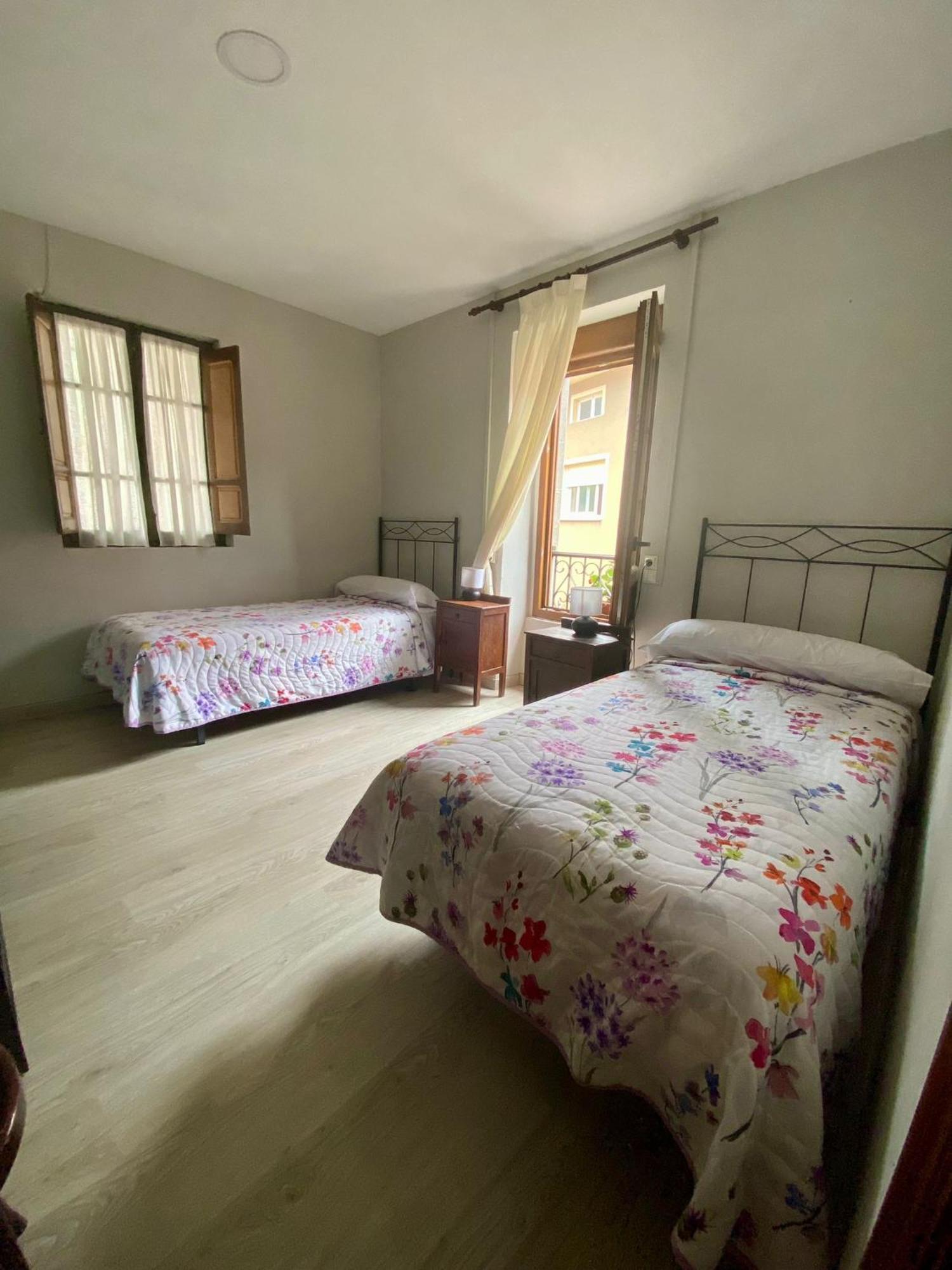 הוילה ארנאס דה קבראלס La Casona De Ardines מראה חיצוני תמונה