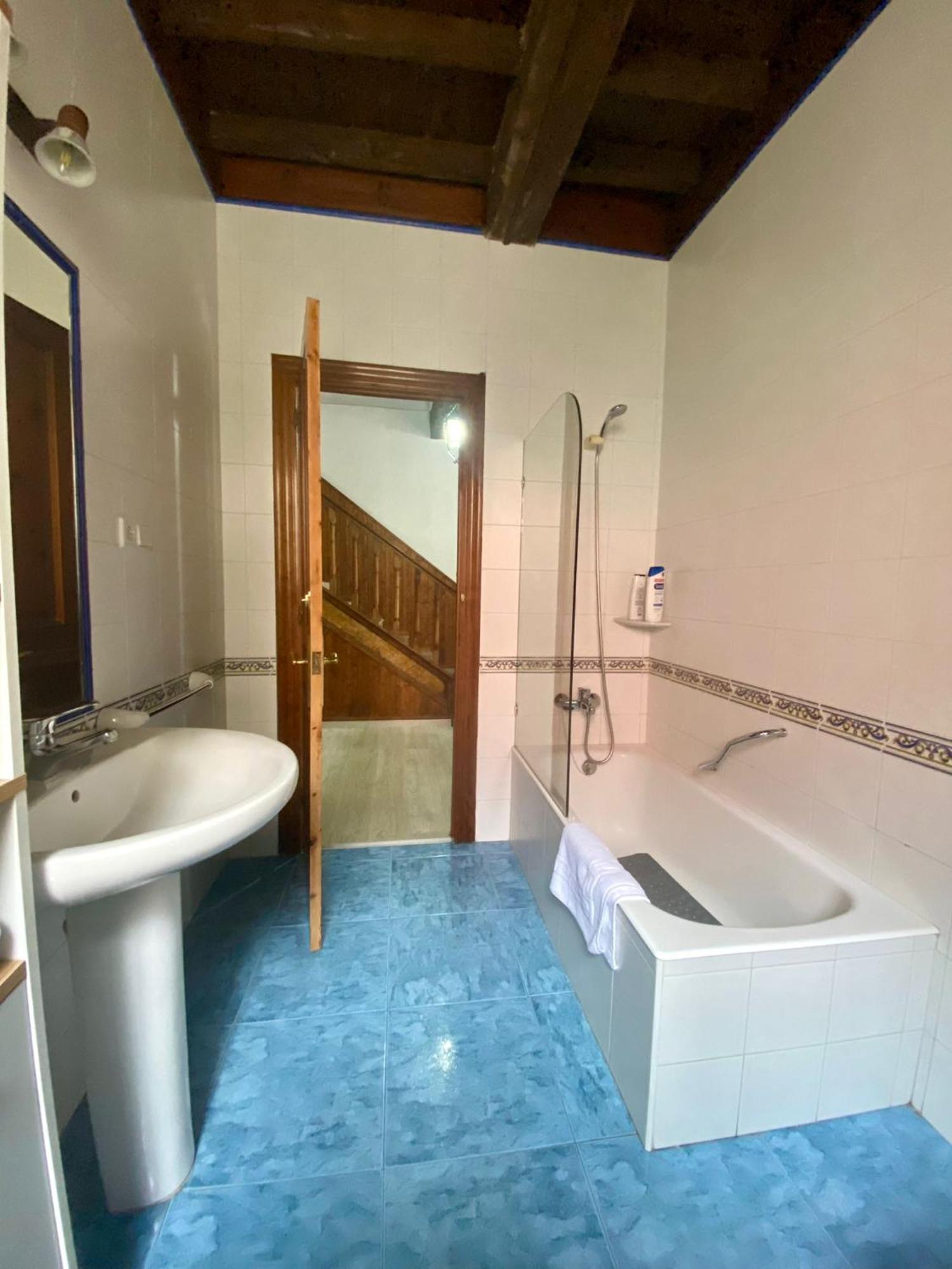הוילה ארנאס דה קבראלס La Casona De Ardines מראה חיצוני תמונה